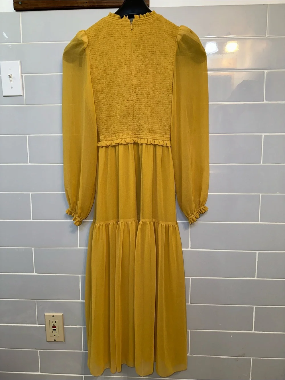 Aritzia Wilfred Rosalyn Dress - Picture 11 of 17